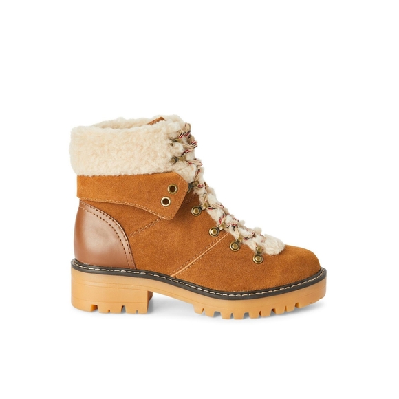 Shoes - Lace up Chloe Winter Boots Size 10 Women's